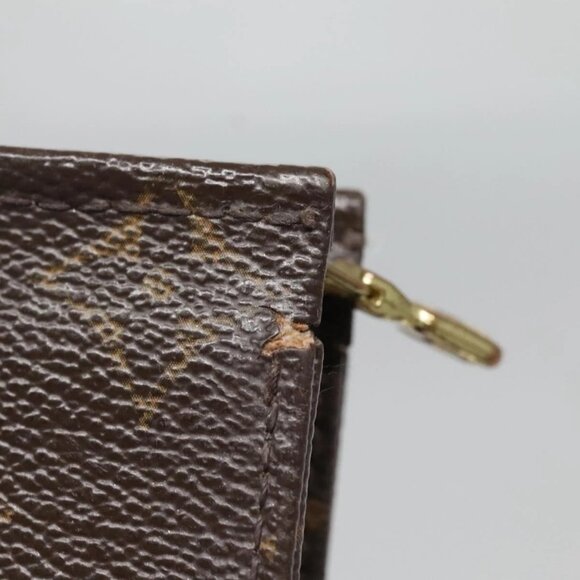 LOUIS VUITTON Monogram Posh Toilette 19 Pouch - Picture 7 of 16